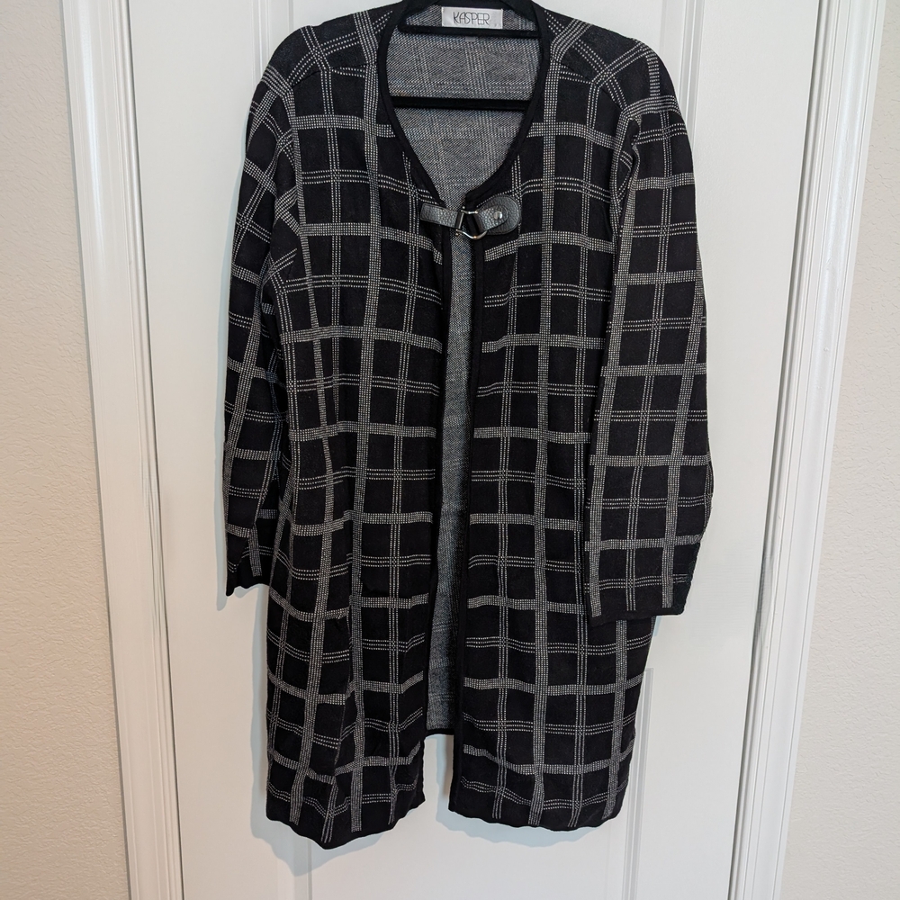 Black and Gray Women's Sweater